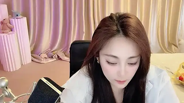 美女Daisy-77在线直播