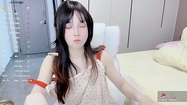 美女LinaBell-在线直播
