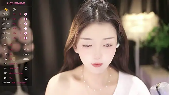 美女nannan521131在线直播