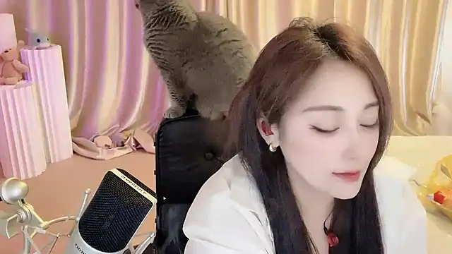 美女Daisy-77在线直播