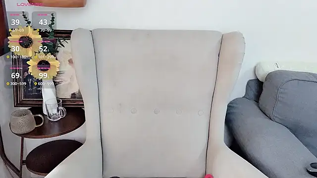 美女NovaNana在线直播