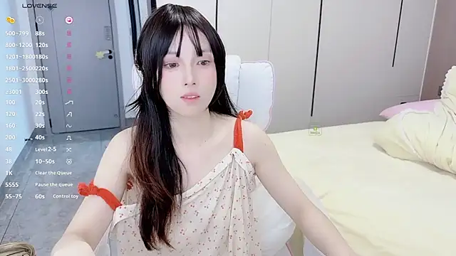 美女LinaBell-在线直播