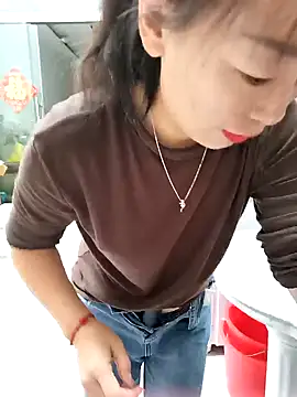 美女mimi520在线直播