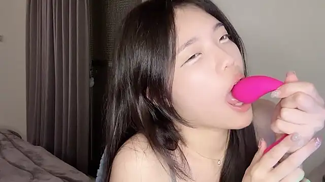 美女Qaz42799在线直播