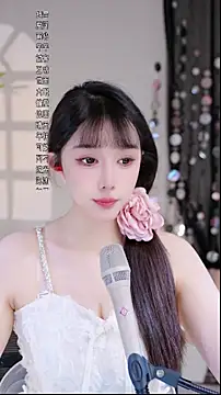 美女Summer-Momo在线直播