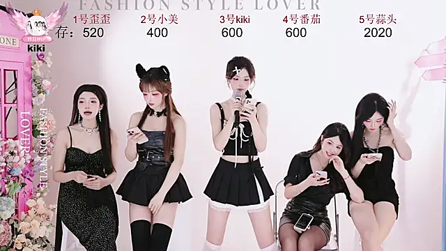 美女badgirl777888在线直播