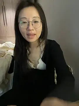 美女haiyan125216在线直播