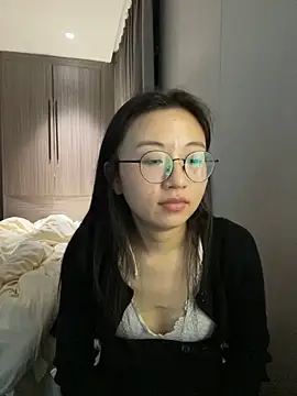 美女haiyan125216在线直播
