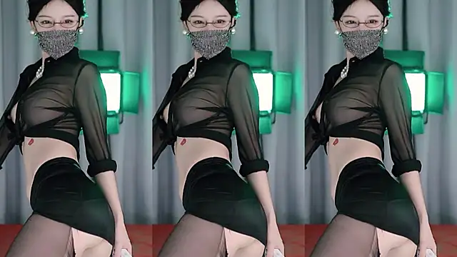 美女LoveJay520在线直播