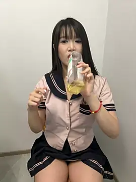 美女baxi1100在线直播