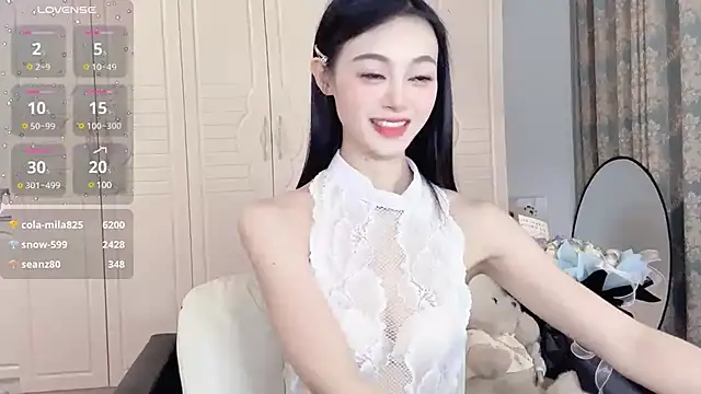 美女Mila825在线直播