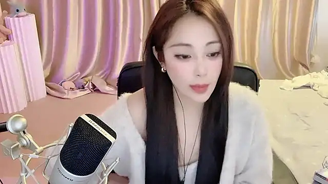 美女Daisy-77在线直播