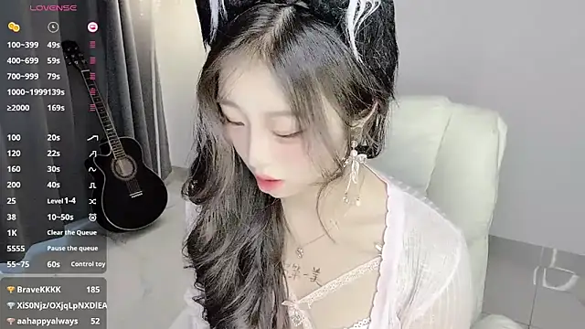 美女yukiyyuu44在线直播