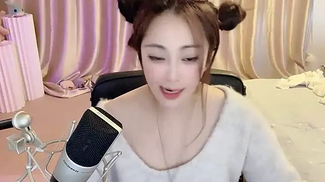美女Daisy-77在线直播