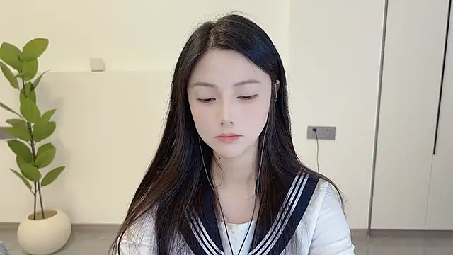美女HaagenDazs_在线直播