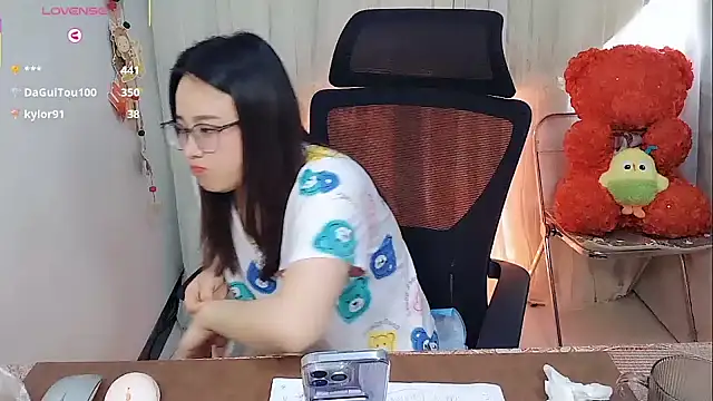 美女Gege-Wu在线直播