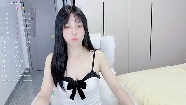 美女LinaBell-在线直播