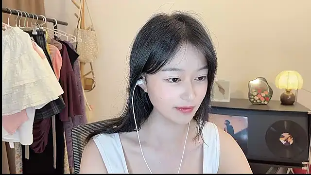 美女Onechestnut在线直播
