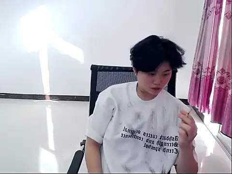 美女Kuoxxsr在线直播