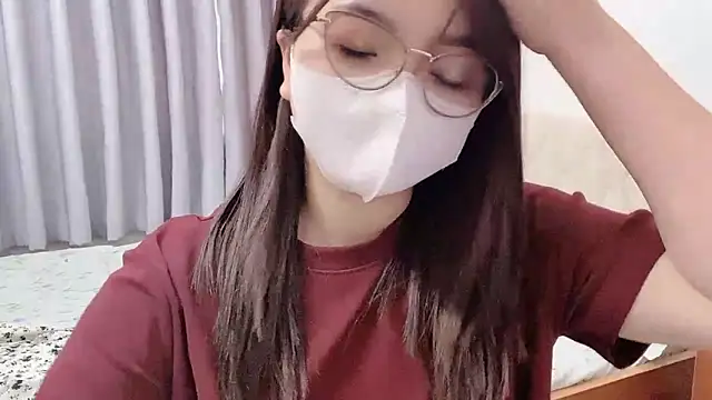美女littlecn在线直播