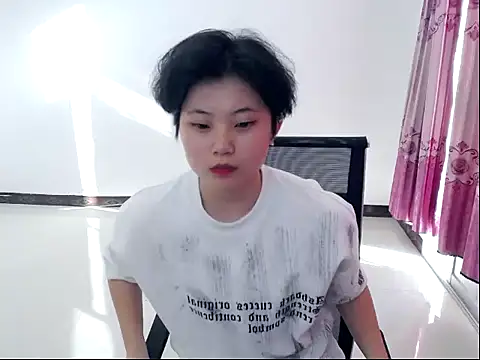 美女Kuoxxsr在线直播