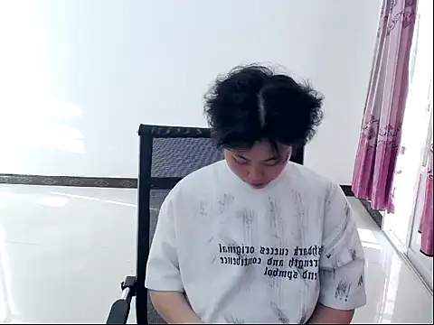 美女Kuoxxsr在线直播