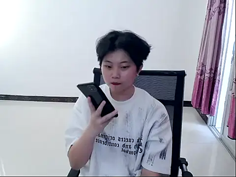 美女Kuoxxsr在线直播