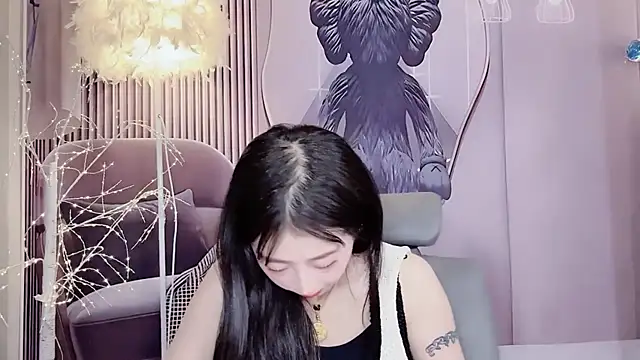 美女jiangjiang_caicai在线直播