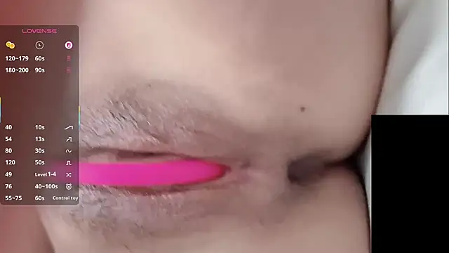 美女nansile-520在线直播