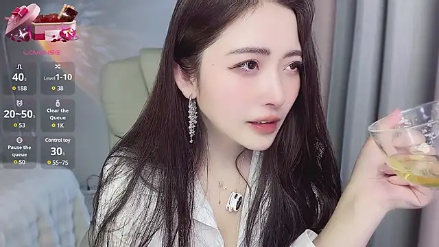美女tiantian-8888在线直播