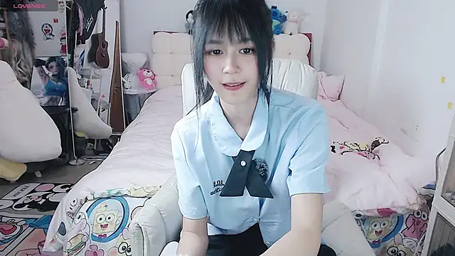 美女kitten_229在线直播