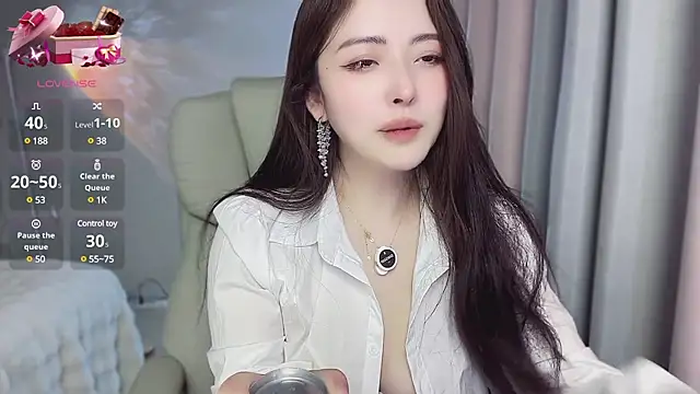 美女tiantian-8888在线直播