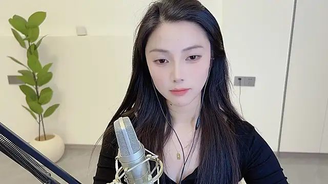 美女HaagenDazs_在线直播