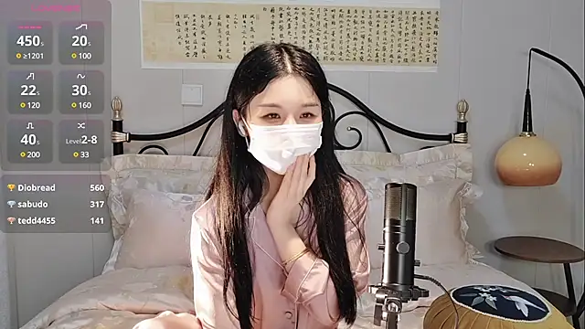 美女BingLin-在线直播