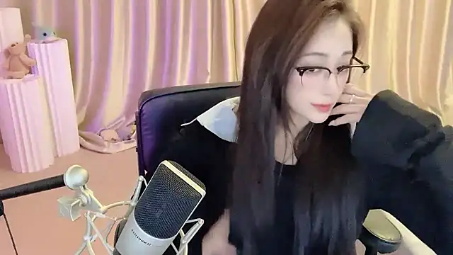 美女Daisy-77在线直播