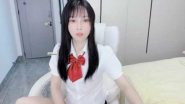 美女LinaBell-在线直播