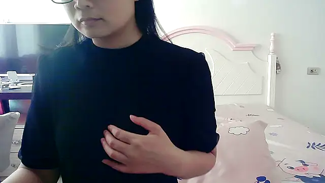 美女CN-Xiaoxi在线直播
