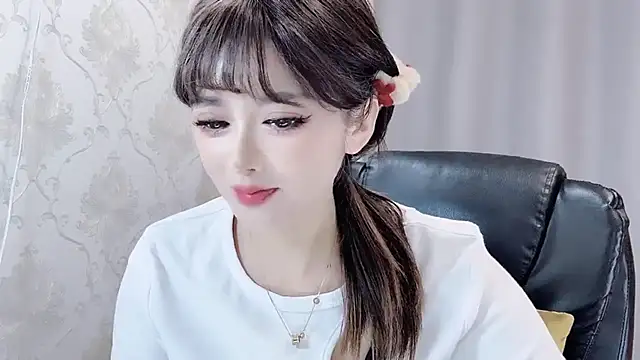 美女VIWVI在线直播