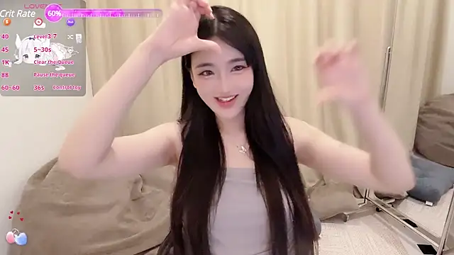 美女qwqing在线直播