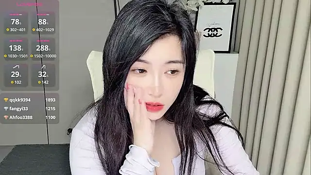 美女Yishan-33在线直播