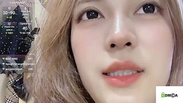 美女Regina0807在线直播