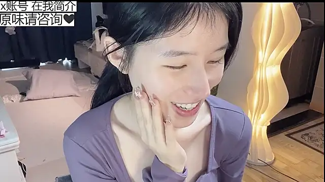 美女xiangxiang813在线直播