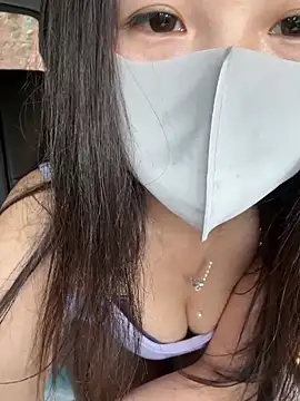 美女SSSniang-在线直播