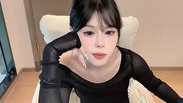美女lele-11在线直播