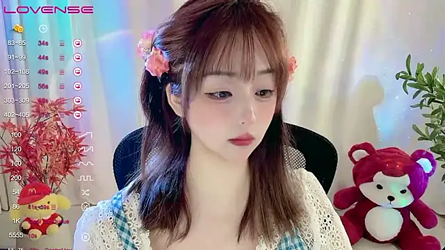 美女Echo-21在线直播