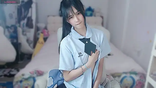 美女kitten_229在线直播