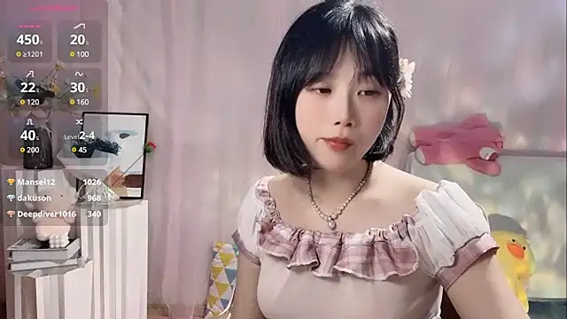 美女LaoSHI-999在线直播