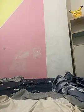 美女zqq5522在线直播