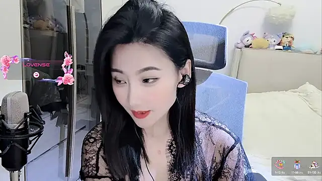 美女feifei-love在线直播