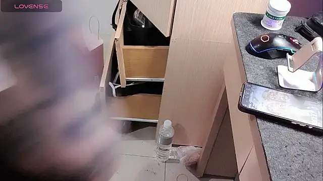 美女k7k7_wuw在线直播